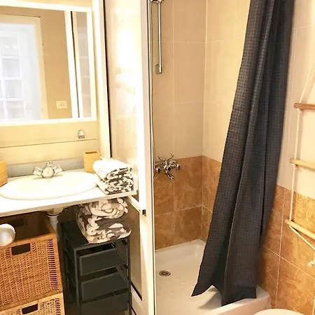 Lsyellow Apartman *